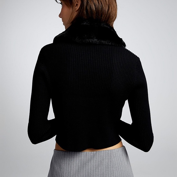 NWT Juniors' Faux-Fur-Collar Tie-Front Cardigan Sweater Removable collar - Picture 10 of 10